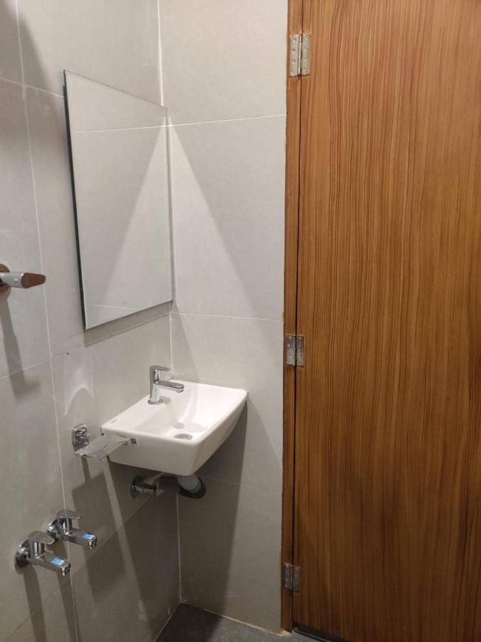 מלון Tiruchchendūr Sri Balaji Lodging מראה חיצוני תמונה