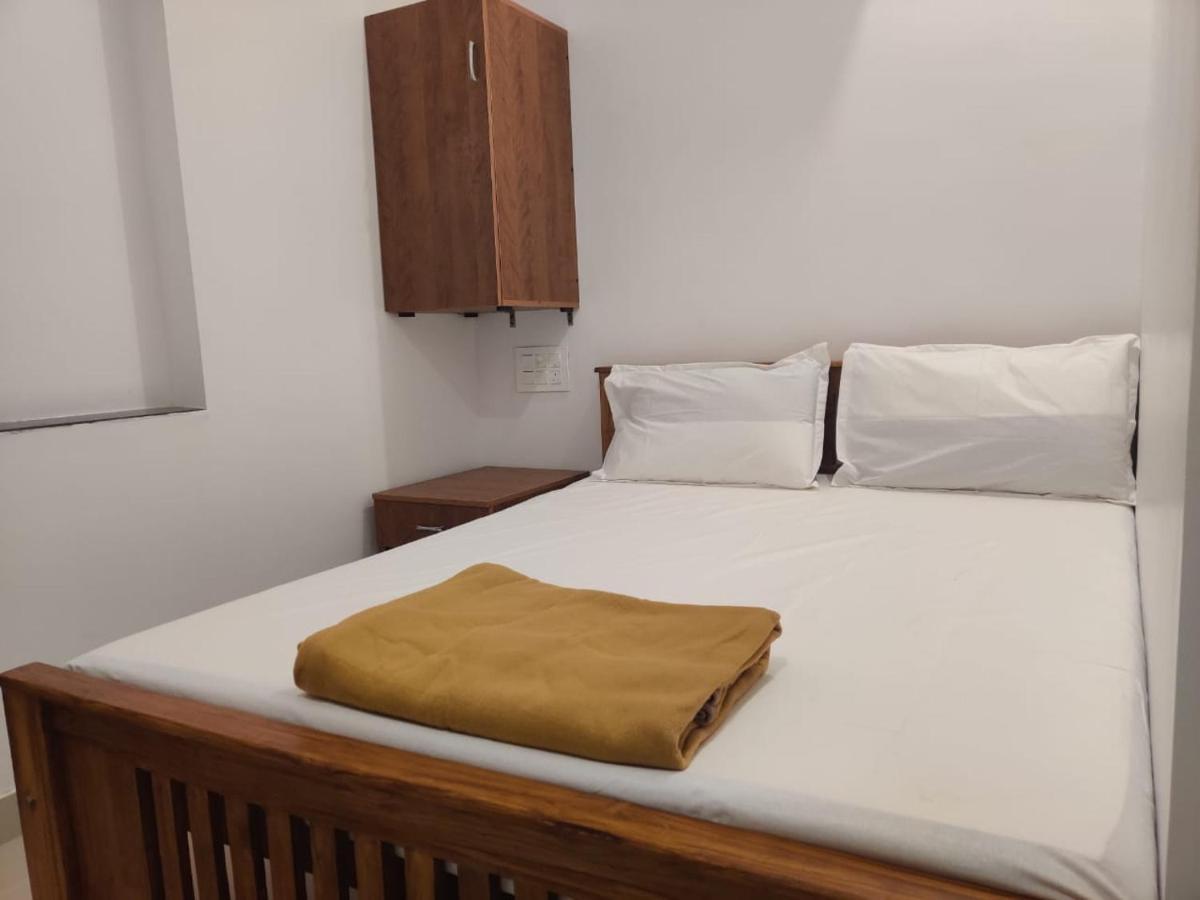 מלון Tiruchchendūr Sri Balaji Lodging מראה חיצוני תמונה