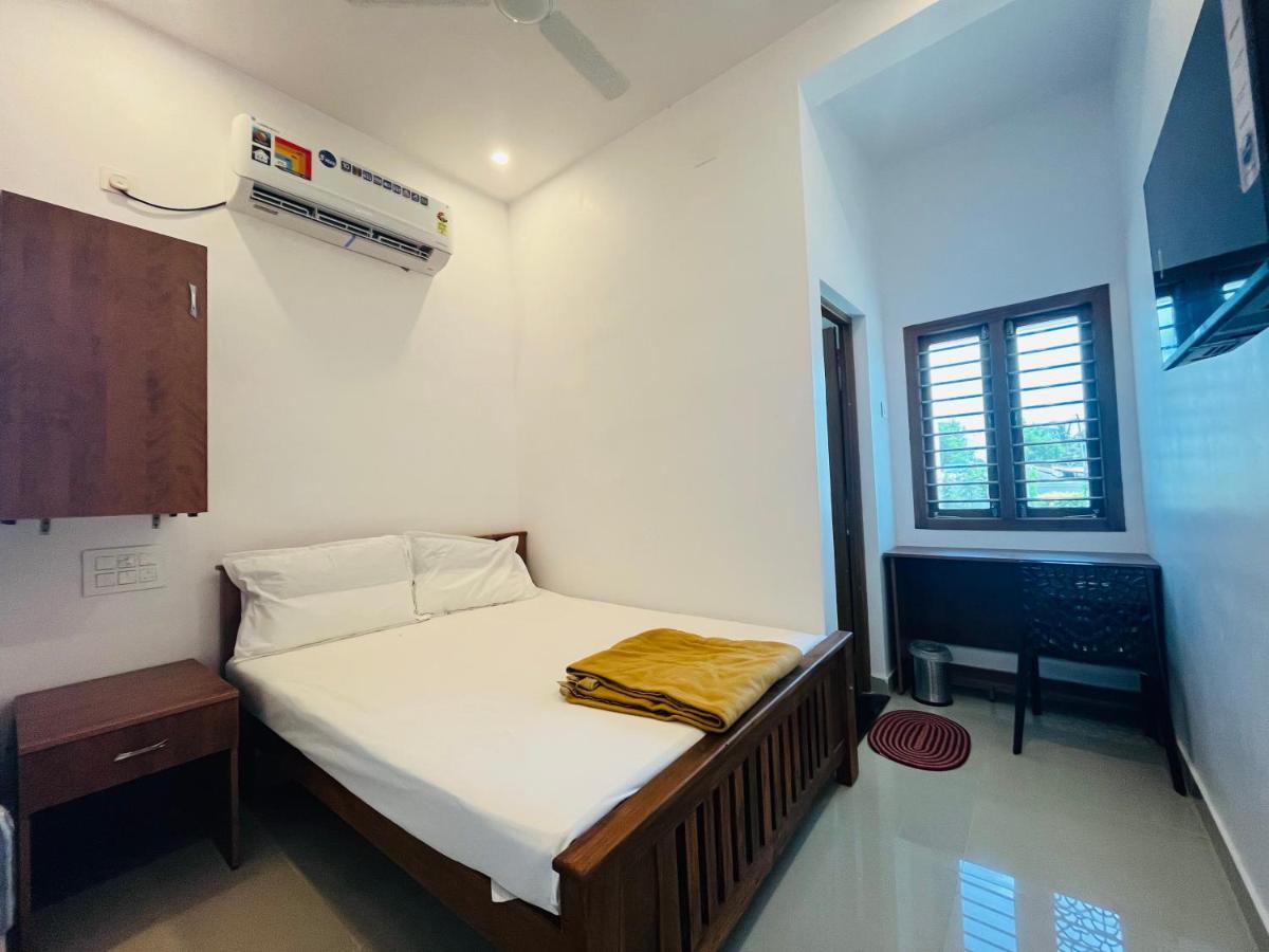 מלון Tiruchchendūr Sri Balaji Lodging מראה חיצוני תמונה