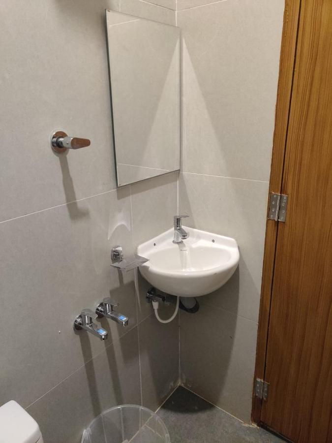 מלון Tiruchchendūr Sri Balaji Lodging מראה חיצוני תמונה