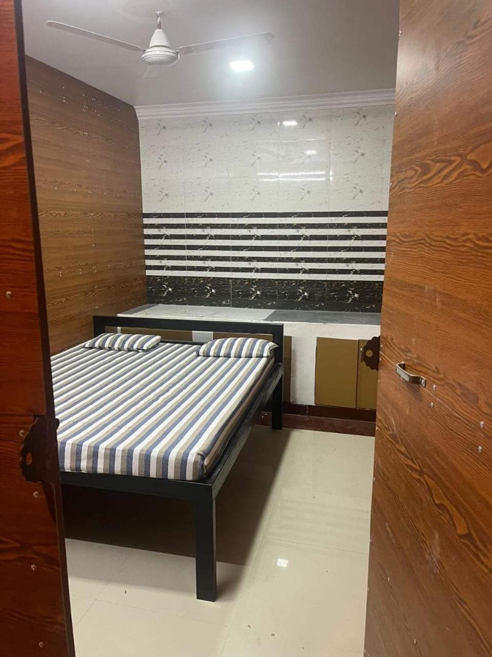 מלון Tiruchchendūr Sri Balaji Lodging מראה חיצוני תמונה